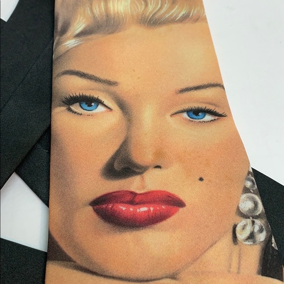 Vintage Ralph Marlin Signature Marilyn Monroe Tie - Picture 2 of 8